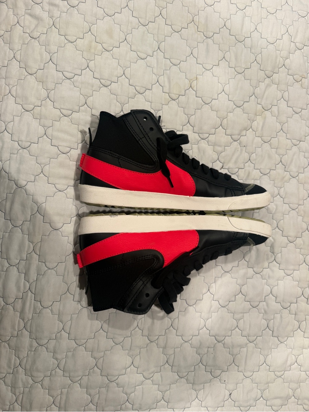 Nike Men’s High-Top Sneakers Black with Bright Red Swoosh
